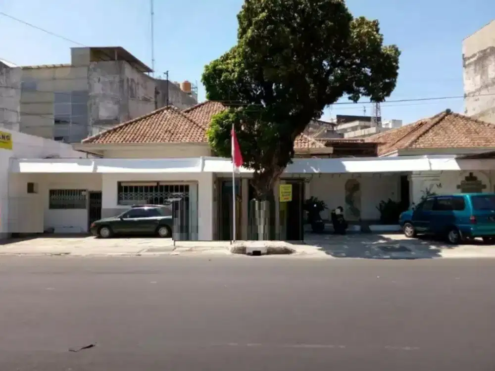 est location !!  Rumah area komersil cocok untuk usaha lokasi dekat asia afrika pusat kota bandung  Cocok untuk kantor,cafe /resto