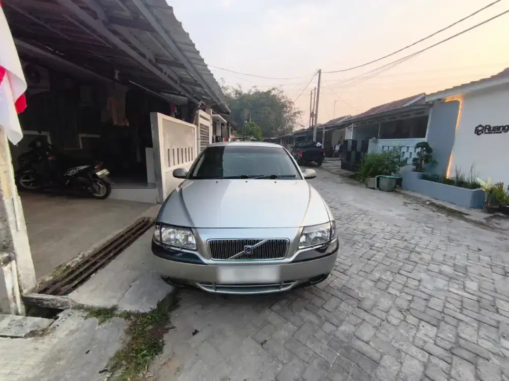 Volvo S80 2.3T 2004 Silver Matic AC Dingin