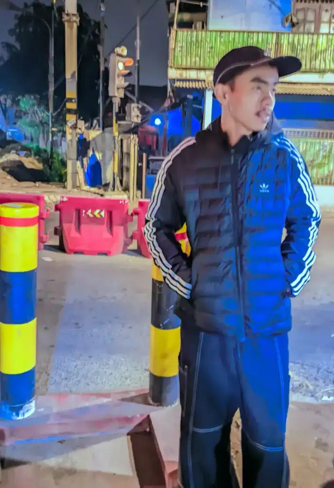 mencari lowongan pekerjaan