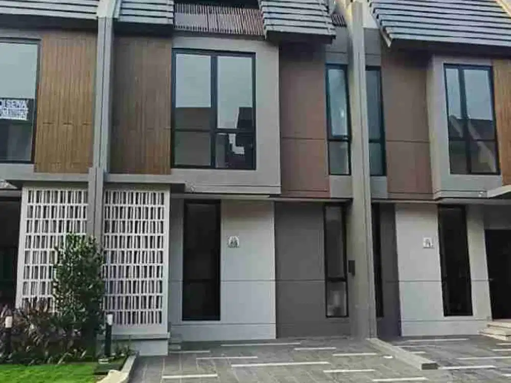 Disewakan Rumah Baru 3 Lantai di SCG