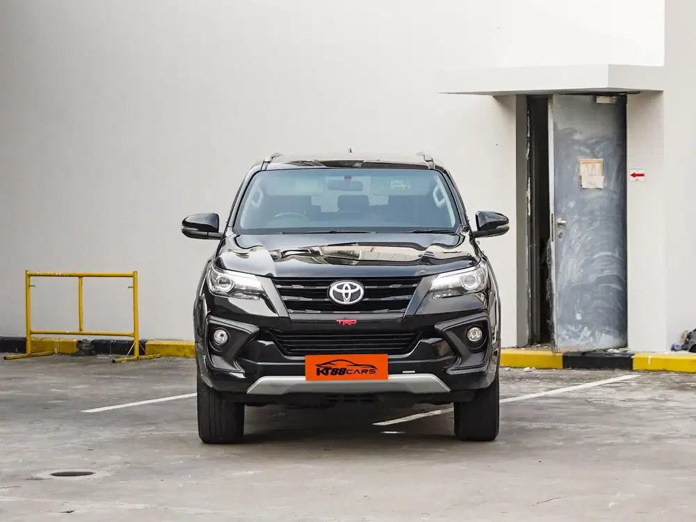 TOYOTA FORTUNER VRZ TRD S AT DIESEL 2019