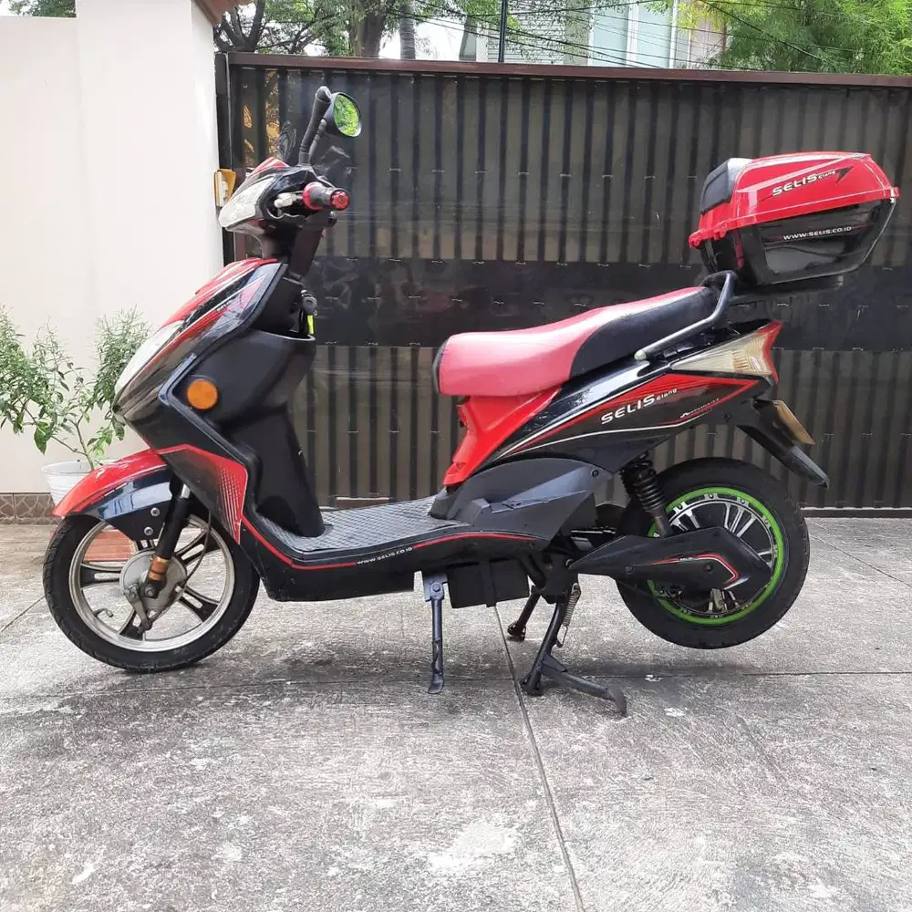 Sepeda Listrik Selis dan Sepeda jadul borongan 2 pcs