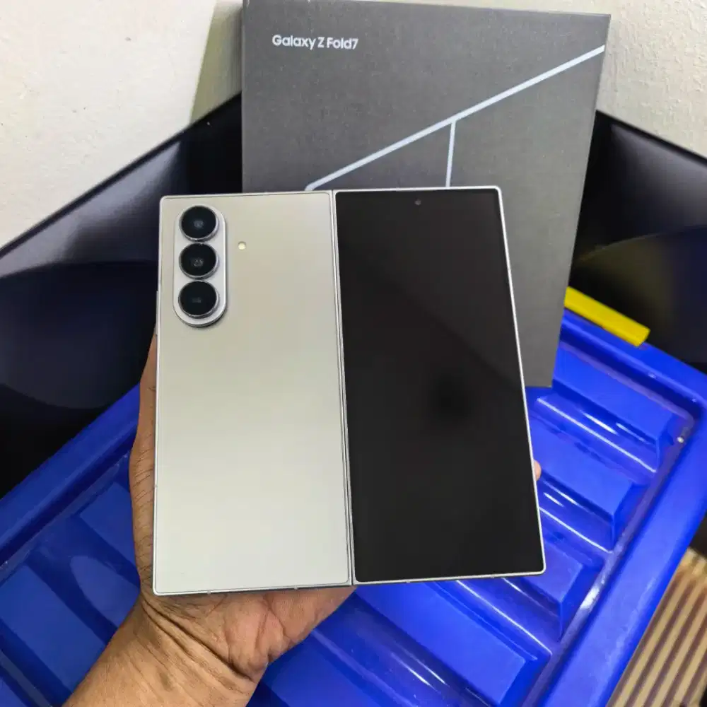 Samsung Z Fold 7 12/512GB Sein Garansi oktober 2027