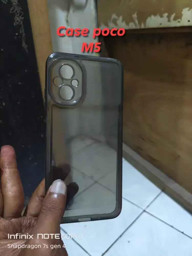 Casing hp tecno camon 40 dan poco M5