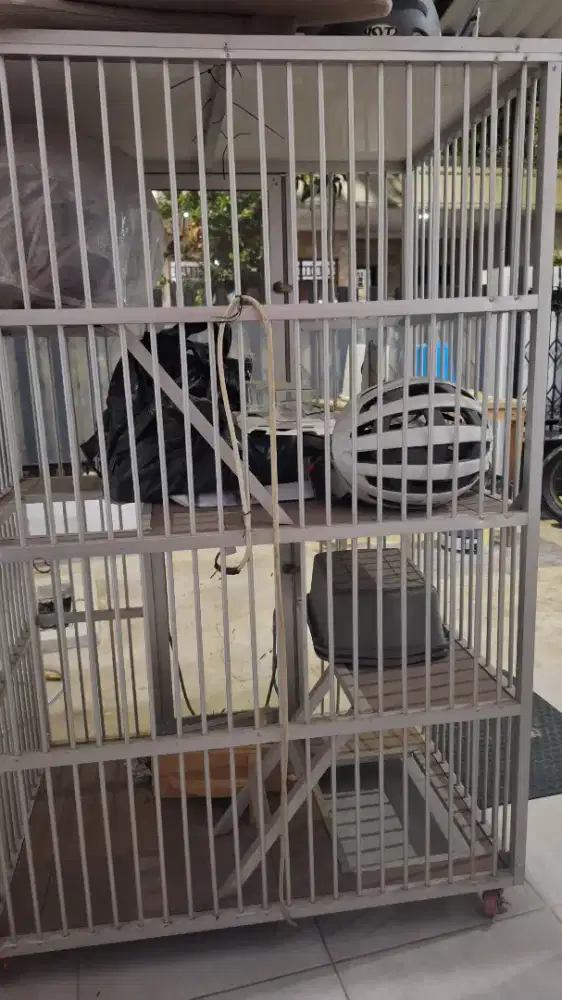 Kandang kucing alumunium