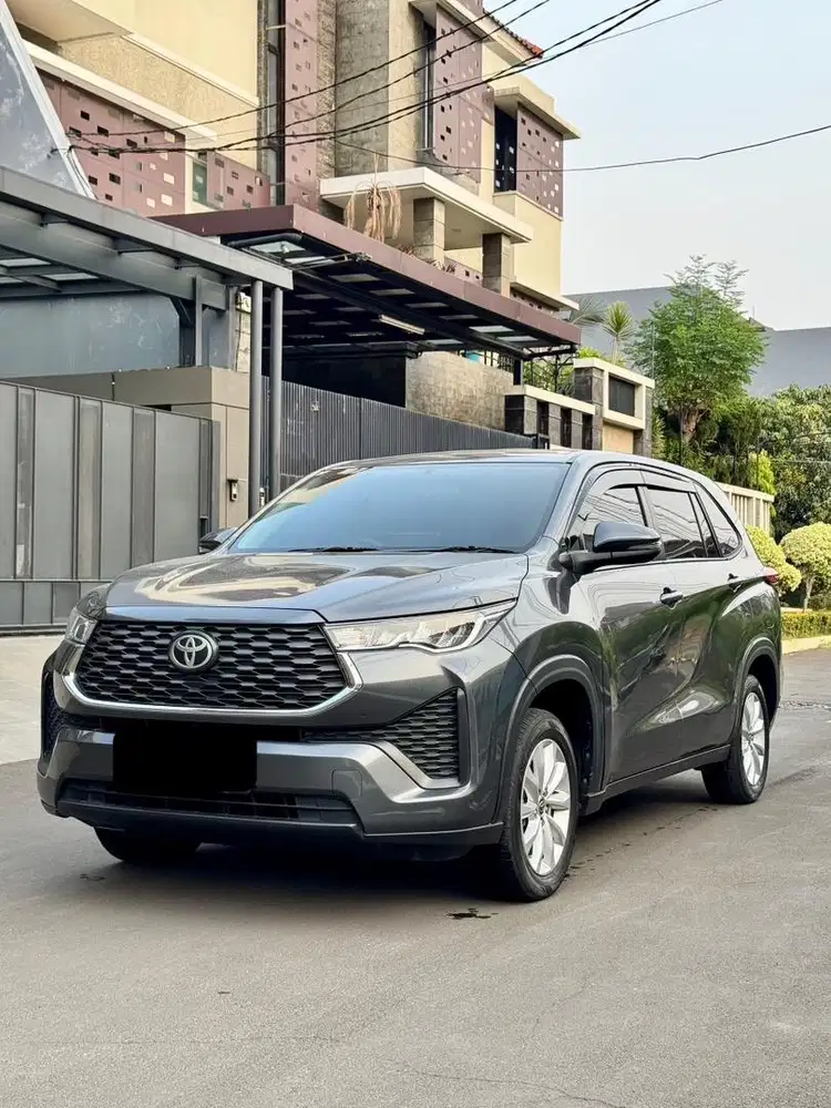 Toyota Innova Zenix 2.0 V Bensin At 2024