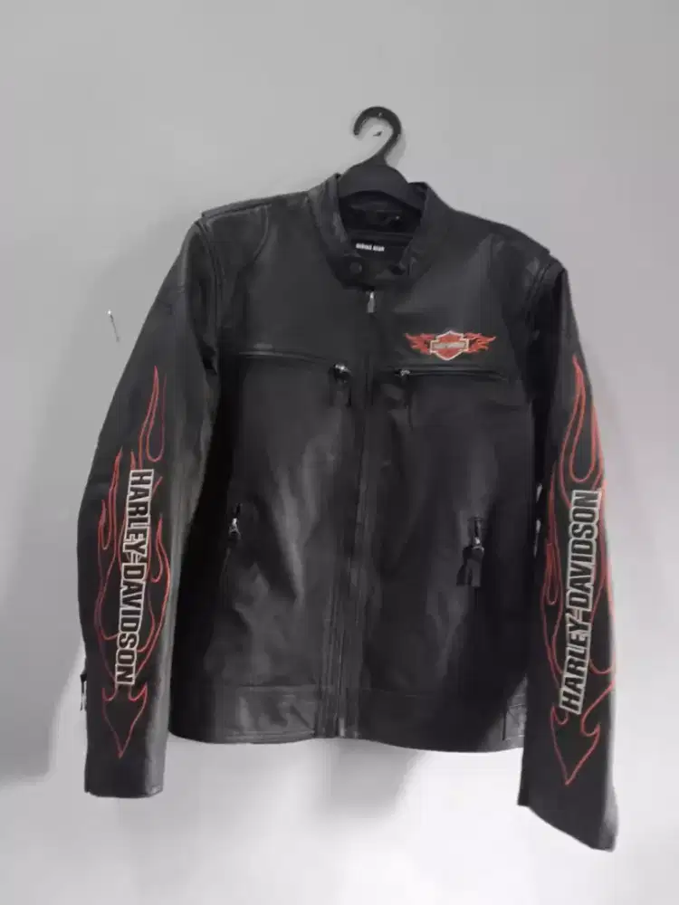 Harlet Davidson men's black lethering riding jaket with flame