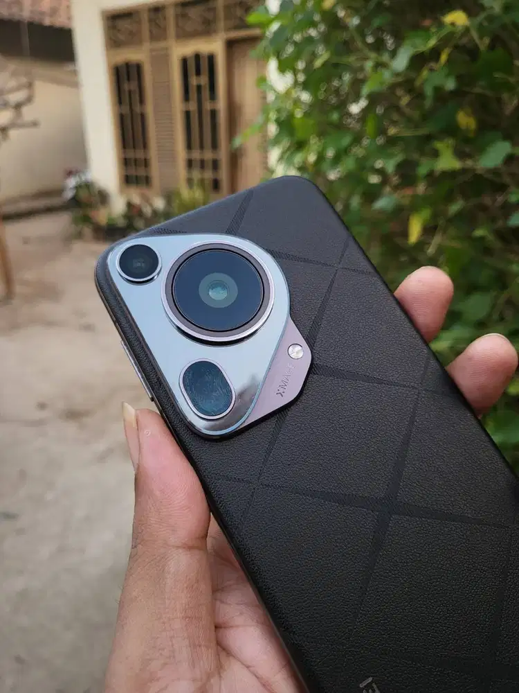 Huawei pura 70 ultra Ram 16/512gb Resmi indo