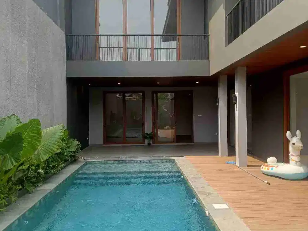 Rumah Mewah 2 lt dengan Private Pool dalam komplek Puri Cinere.