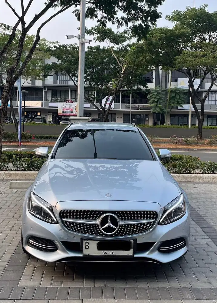 DIJUAL Mercedes Benz (Mercy) W205 C200 2015