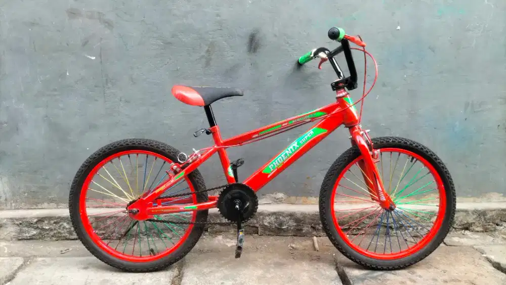 Sepeda bmx phoenix star