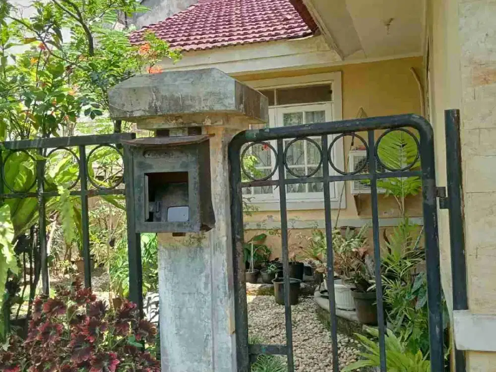 Rumah asri disentul city