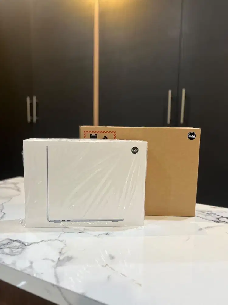 Macbook air m5 512gb brand new