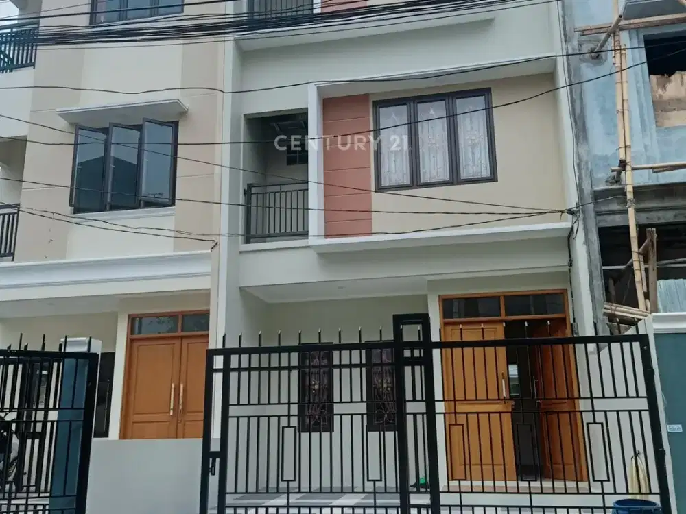 Rumah Siap Huni Area Dekat Akses Tol Di Taman Ratu Jakarta Barat