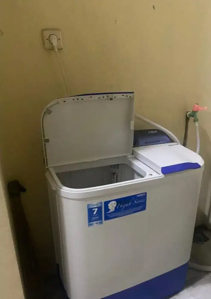 Mesin Cuci 2 Tabung Merk Aqua Second Hand