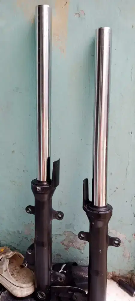 Shock depan ninja 250 karbu