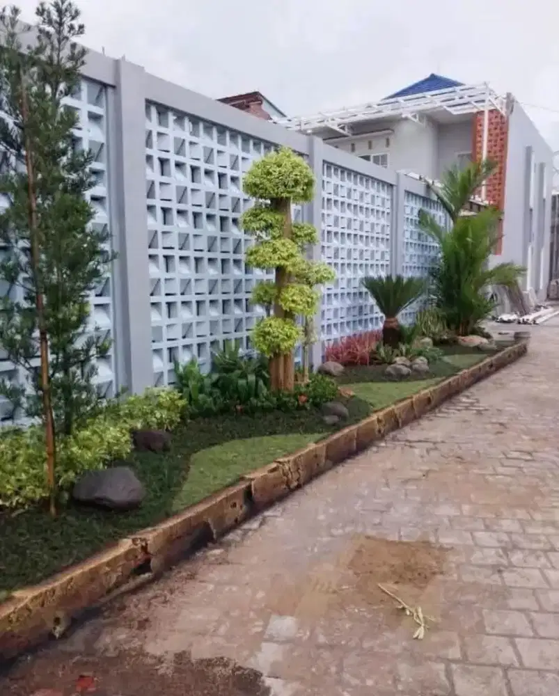 tukang taman terdekat