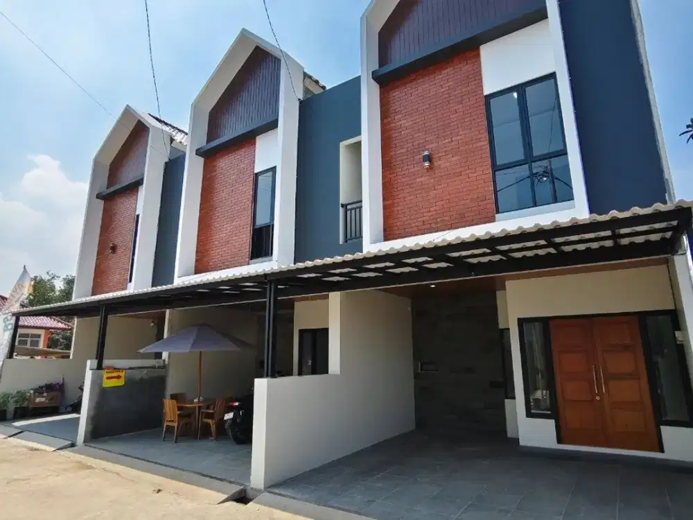 SIAP HUNI ! Rumah Strategis Dekat Palem Kartika & Tol Bambu Apus Jakarta Timur