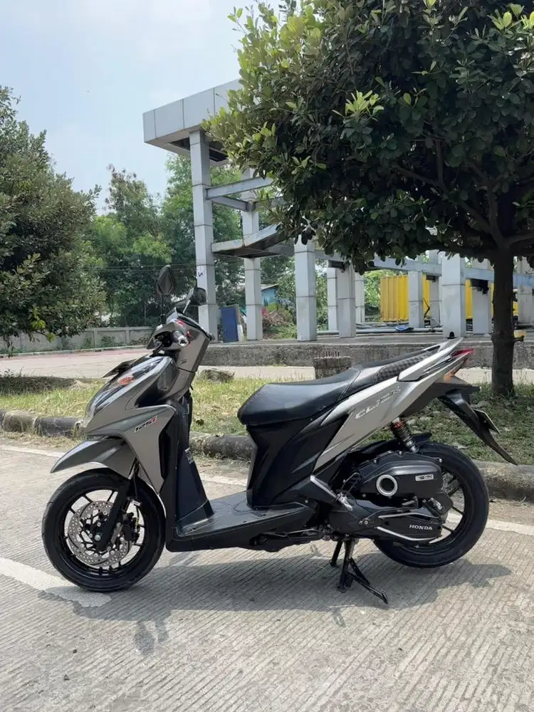 Vario 125 old kzr type ISS 2014