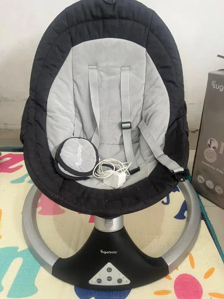 Ayunan Bayi/Automatic baby swing chair
