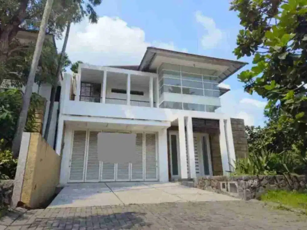 Citraland Diamond Hill Made Kec Sambikerep Surabaya Barat dijual Rumah 2 Lantai