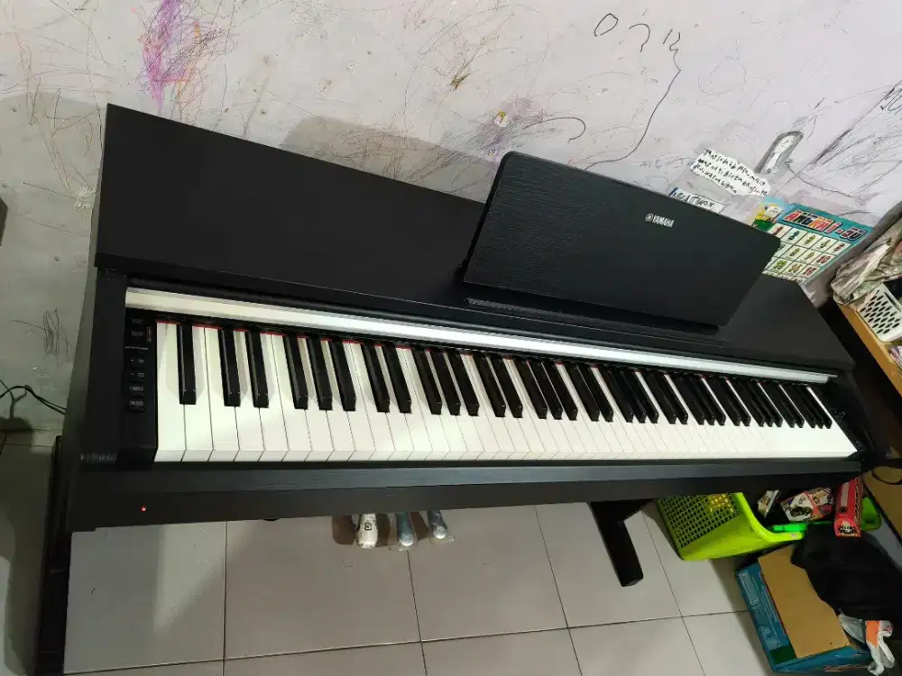 Piano Elektrik Yamaha Arius YDP 142