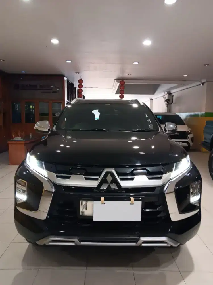 Mitsubishi Pajero 2.4 Sport Dakar 4x2 Facelift Diesel A/T