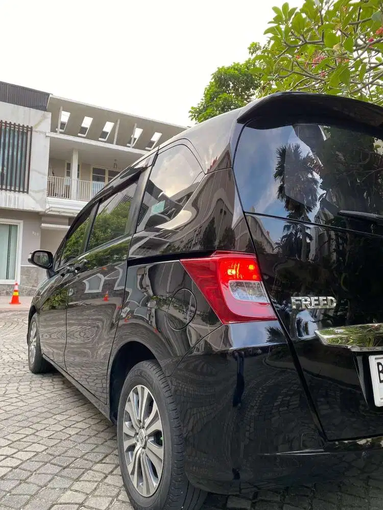 Honda Freed 2013 Bensin