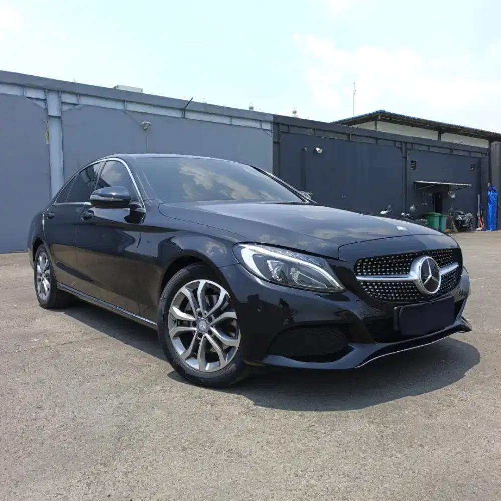 Mercedes Benz C200 / C 200 Avantgarde 2016 Hitam