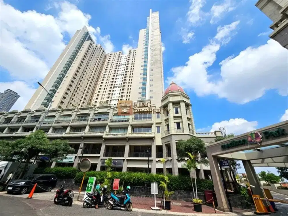 Posisi Hook Sewa 2BR Furnished Bagus di Apartemen Madison Park Akses ke Mall Central Park, Neo Soho, Taman Anggrek, Tol Dalam Kota & Kampus Ternama