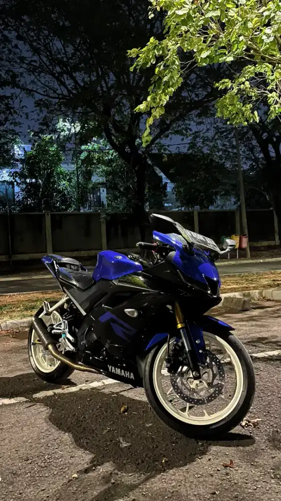 Yamaha R15 V3 Biru low KM
