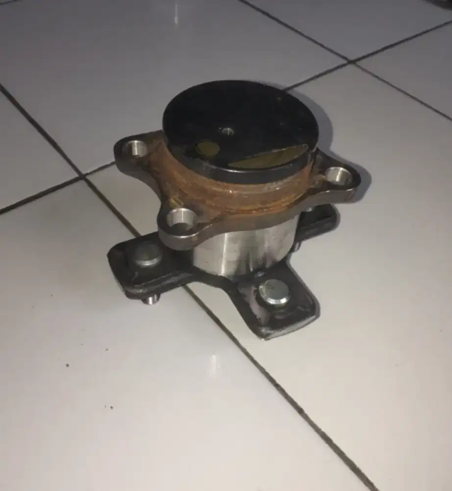 Hub bearing mobil