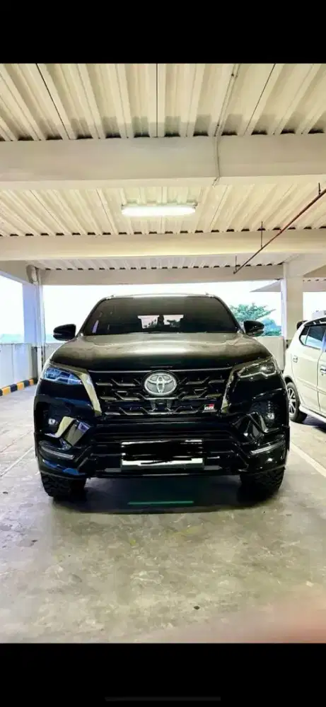 Dijual Fortuner GR Sport 2023 matic mulus plat M