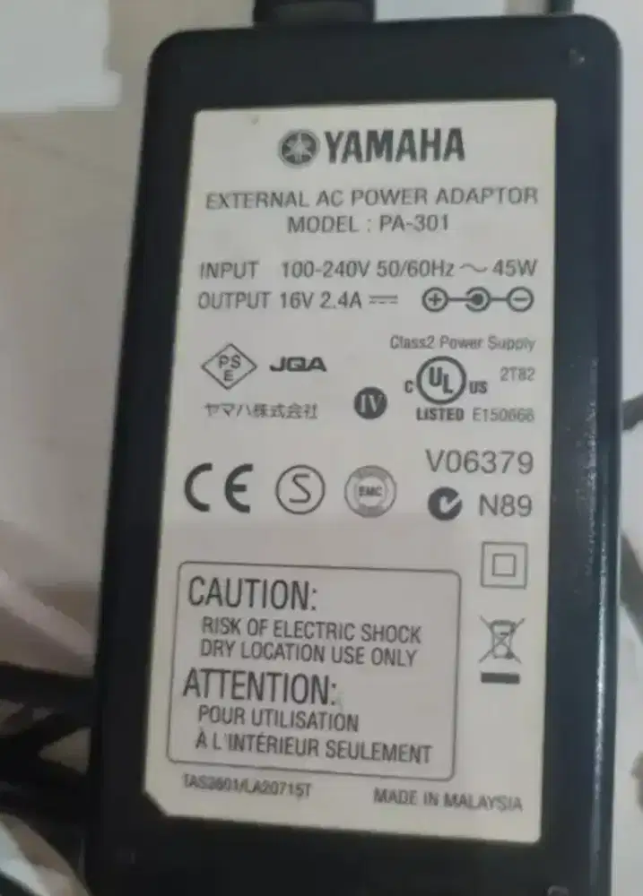 DIJUAL ADAPTOR ORY YAMAH PSRS710 ASLI ADAPTOR ORY YAMAHA ASLI ORI