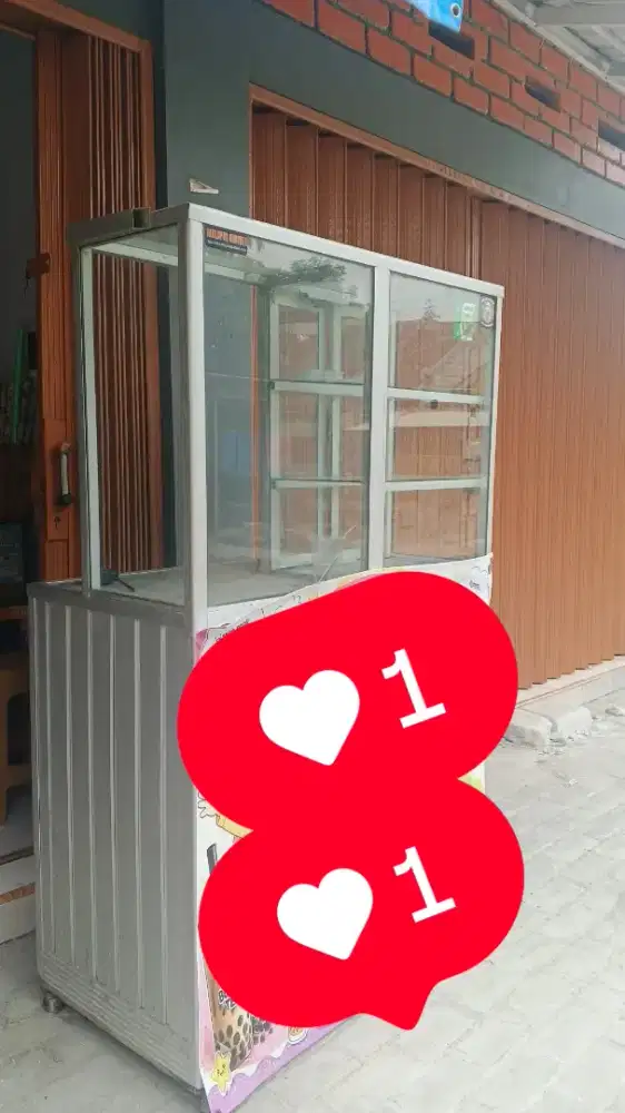 Dijual cepat etalase