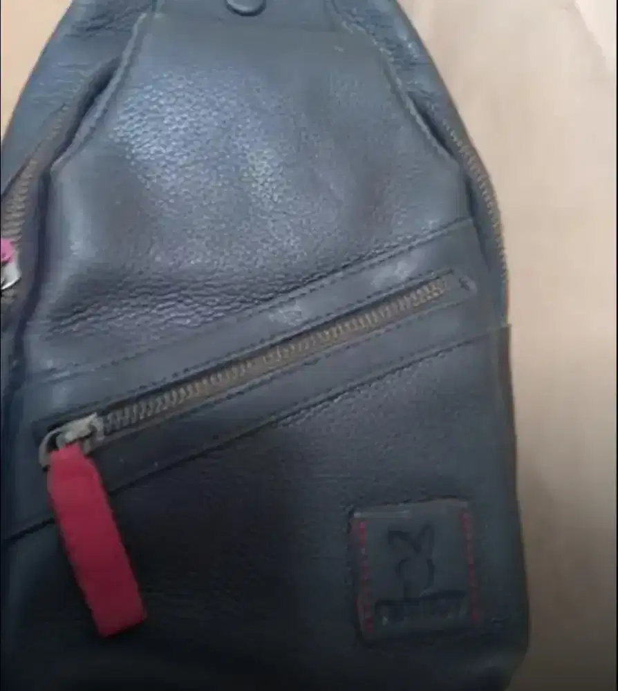 Tas play boy asli mantaps belinya mahal dijual murah saja kelas tas