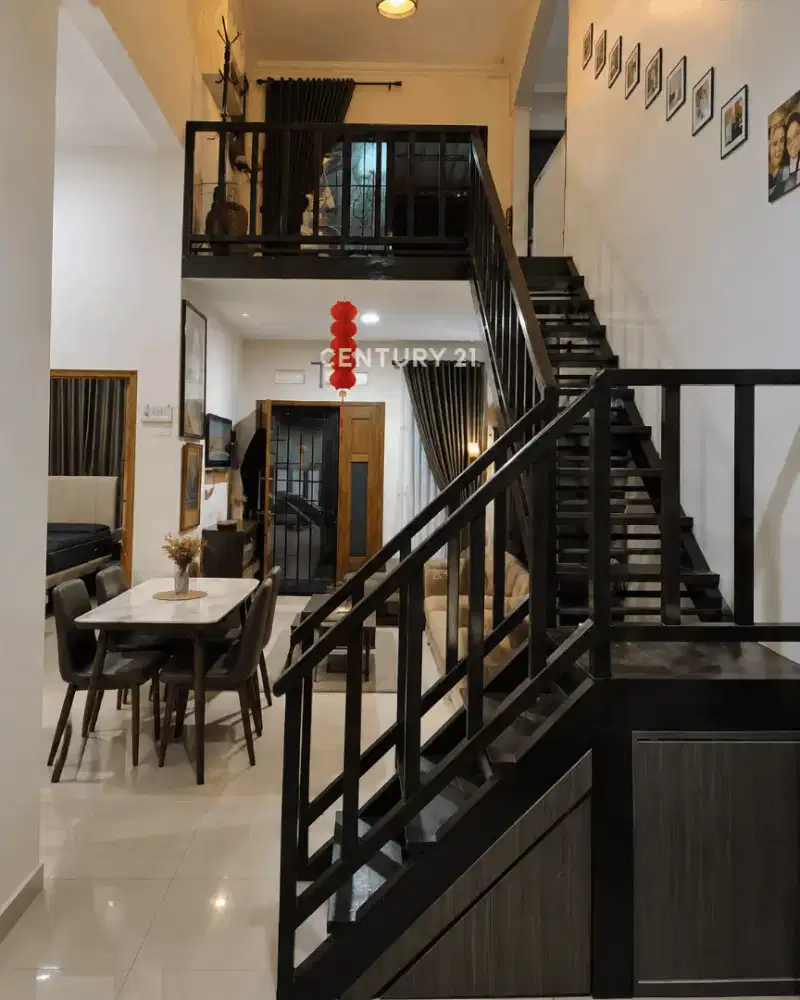 DiJual Rumah 2 Lantai -Mezanine, asri nyaman,bebas banjir & aman