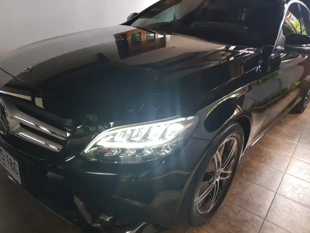 Mercedes benz c180 2022/21 full service record milik pribadi