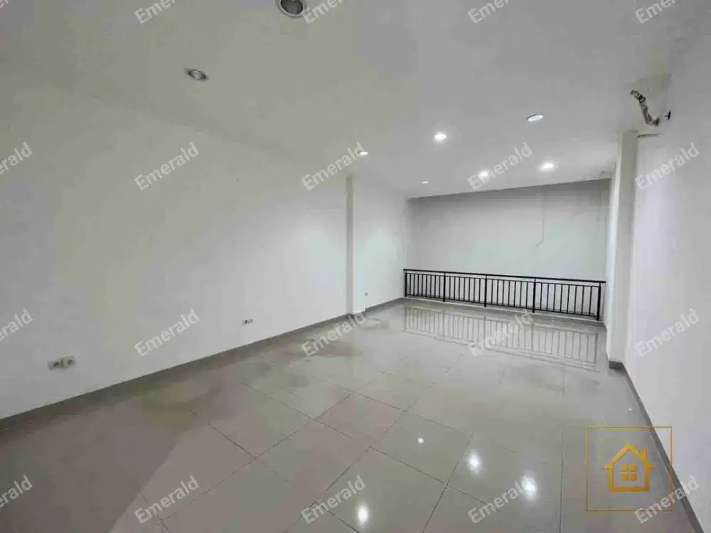 Rukan PIK 2 Mixed Use 3 Lantai Siap Pakai