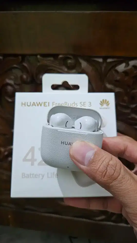 Huawei Free Buds 3 SE. Like New.