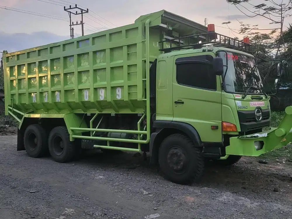 Hino 500 dijual cepat