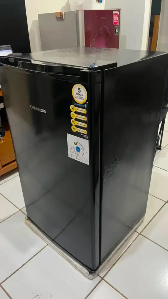 Kulkas changhong 1 pintu masih gress