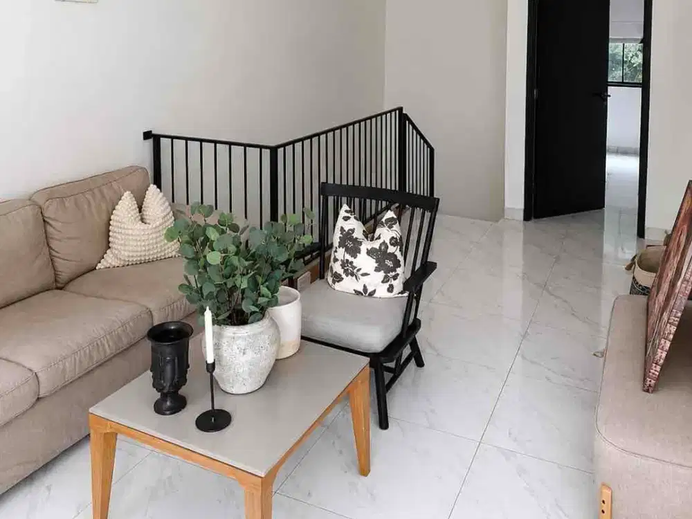 Rumah 3 Lantai Full Furnished LT 112m² LB 270m² Neo Catalonia Nusaloka BSD – 5 KT – Rooftop – 2 Mobil