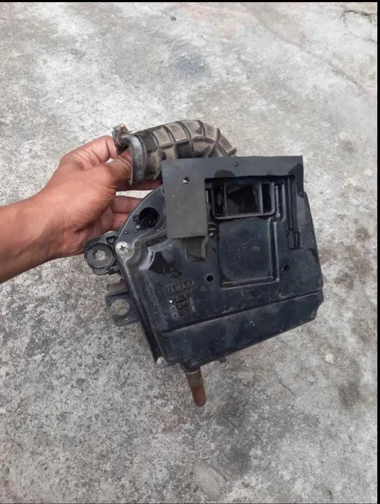 Box filter original yamaha nouvo z 2005.