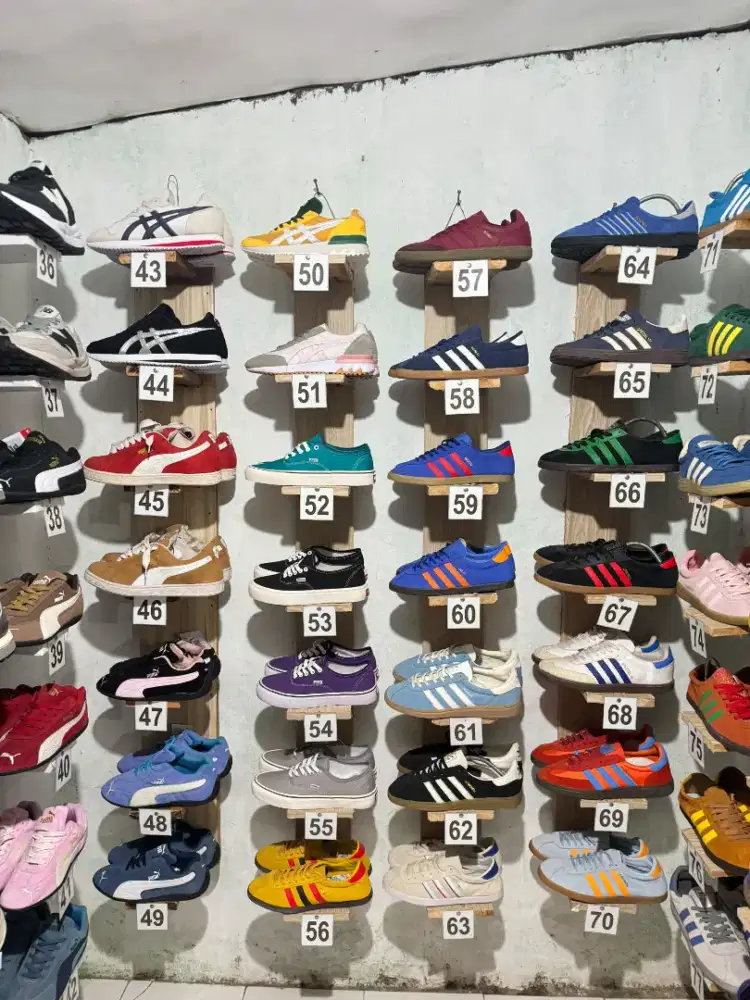 Sepatu yang membuat Anda tampil beda.