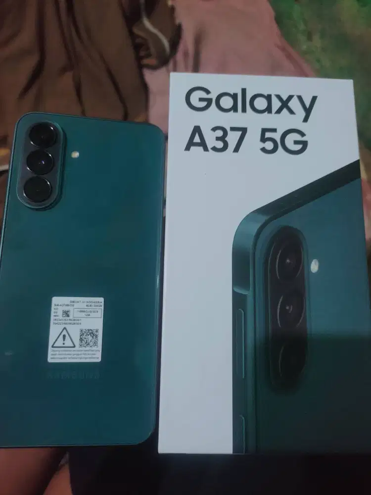 Samsung A37 5G grey green
