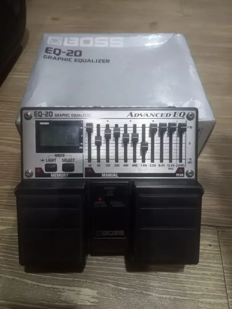 Boss EQ-20 Graphic Equalizer - Advanced EQ Guitar Pedal
