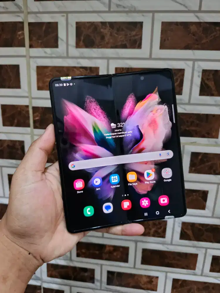 Jual Cepat Samsung Z Fold 3 5G 12/256 GB Second Murah
