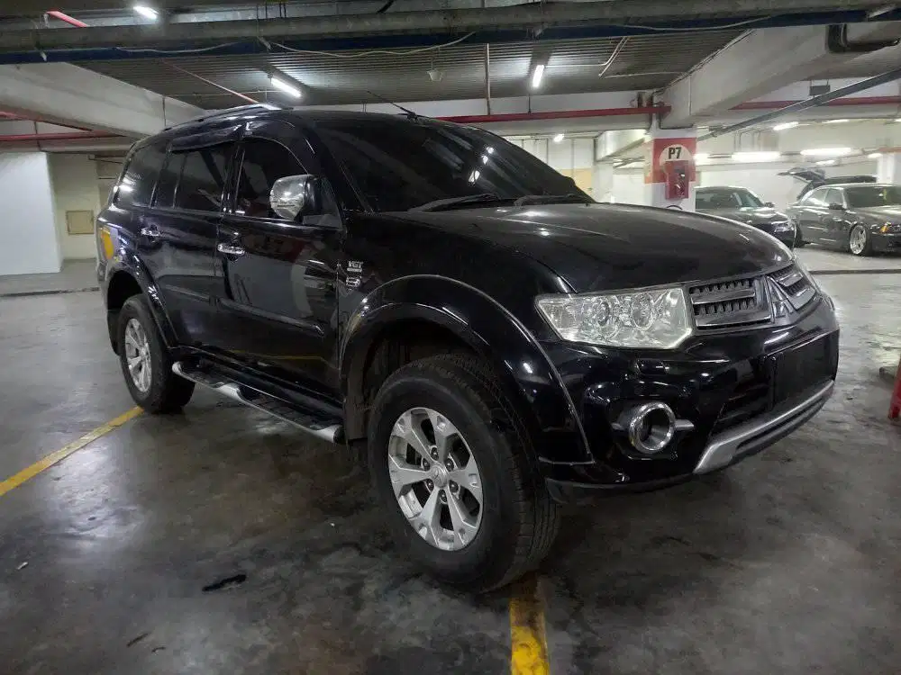Mitsubishi pajero sport dakar matik 2015
