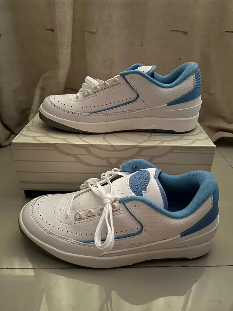 Air Jordan 2 Retro Low White University Blue Carolina size 44